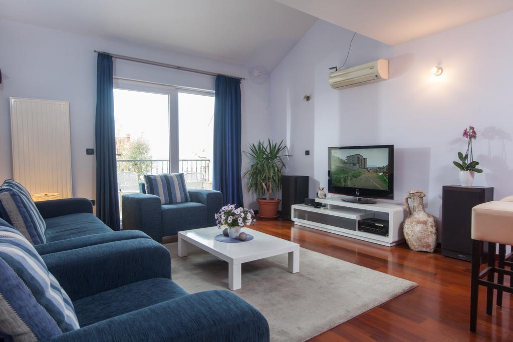 Apartments Tino Makarska Room photo